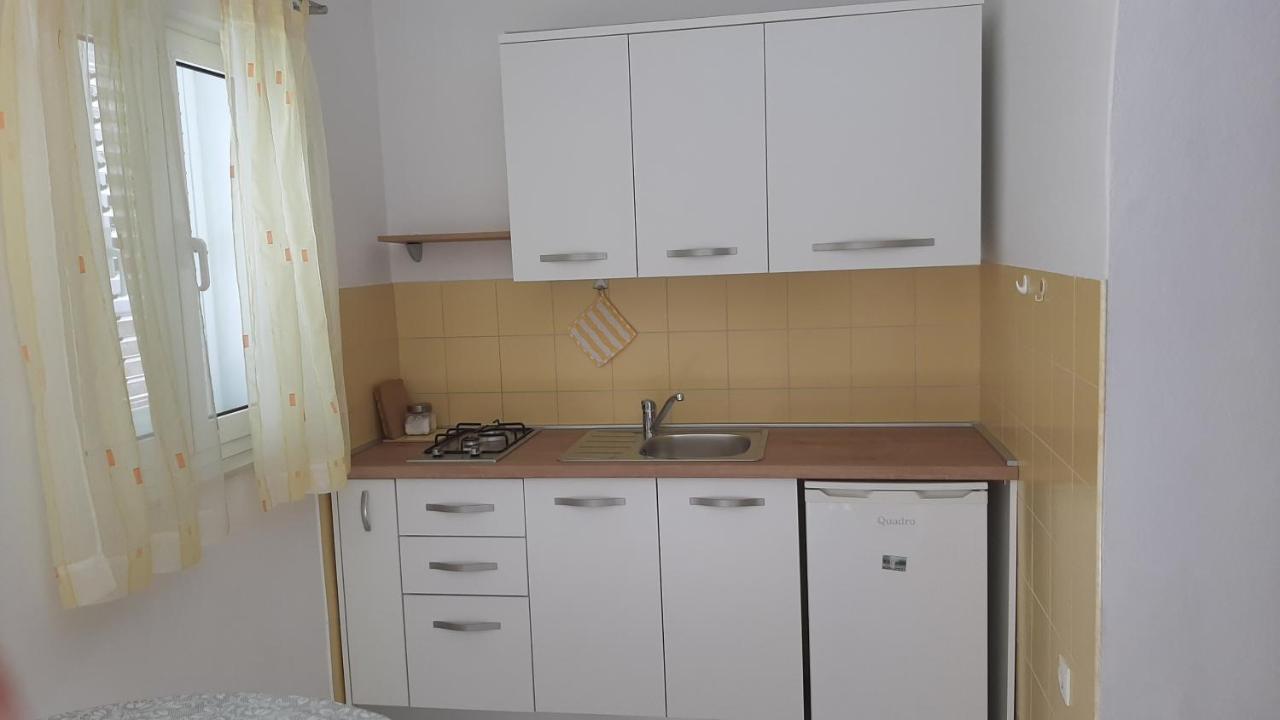 Apartments Kekica Novalja Eksteriør billede