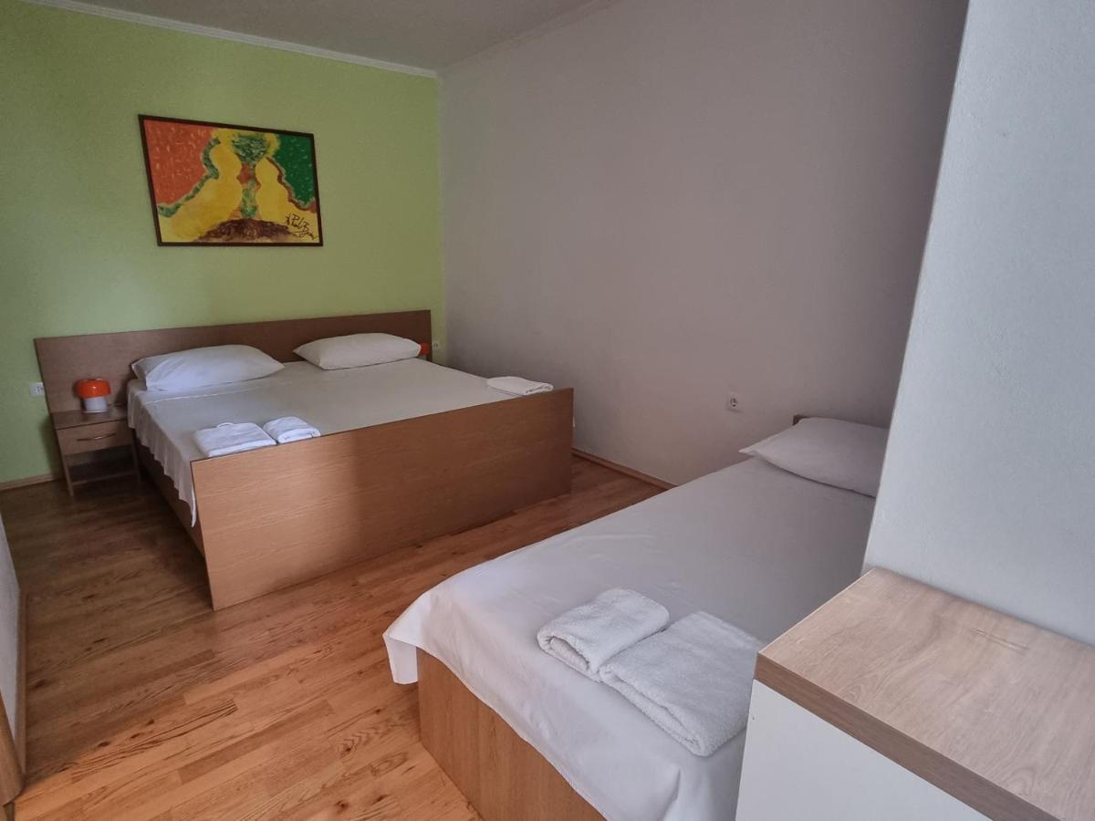 Apartments Kekica Novalja Eksteriør billede