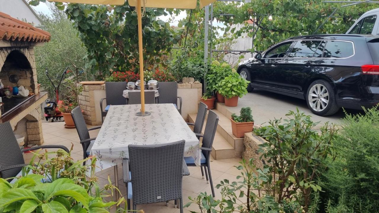 Apartments Kekica Novalja Eksteriør billede
